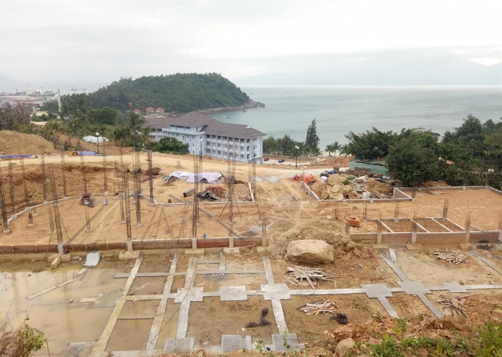 [-]Hàng[-]triệu[-]m2[-]đất[-]và[-]rừng[-]Sơn[-]Trà[-]đã[-]được[-]chuyển[-]nhượng[-]với[-]giá[-]rẻ[-]mạt